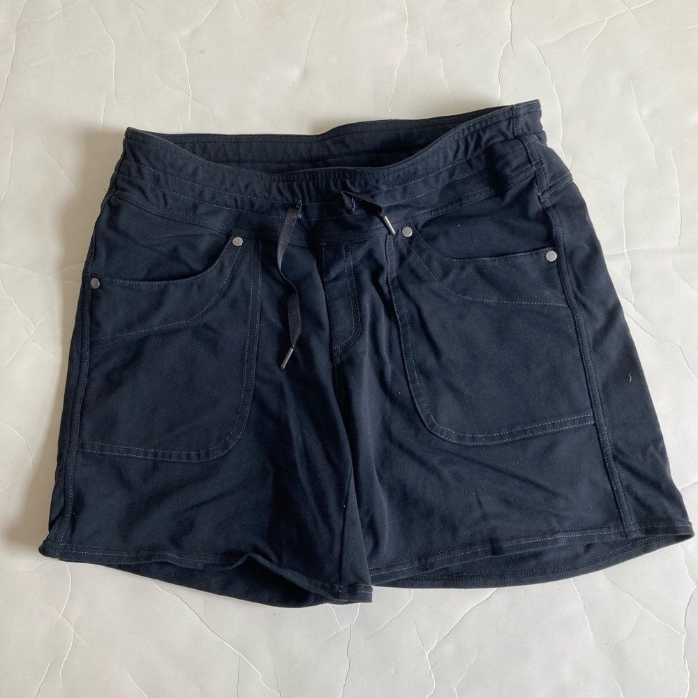 Kuhl Lola knit 5” short EUC size 6